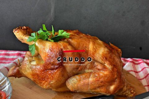 Prueba nuestro Pollo Asado de Corral - Cruddo te lo envía a casa